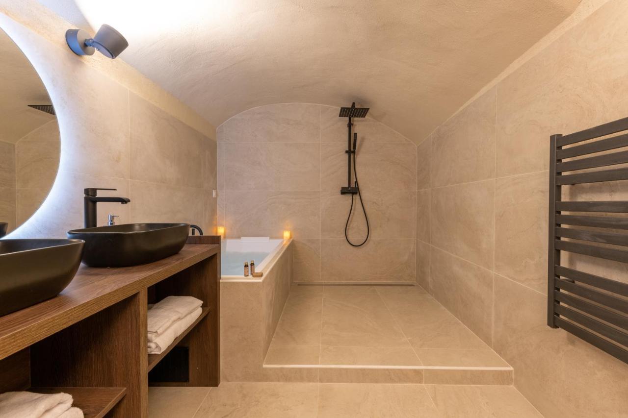 Cocoon Du Vieux Lyon - Luxury Apartment - Balneo Exterior photo